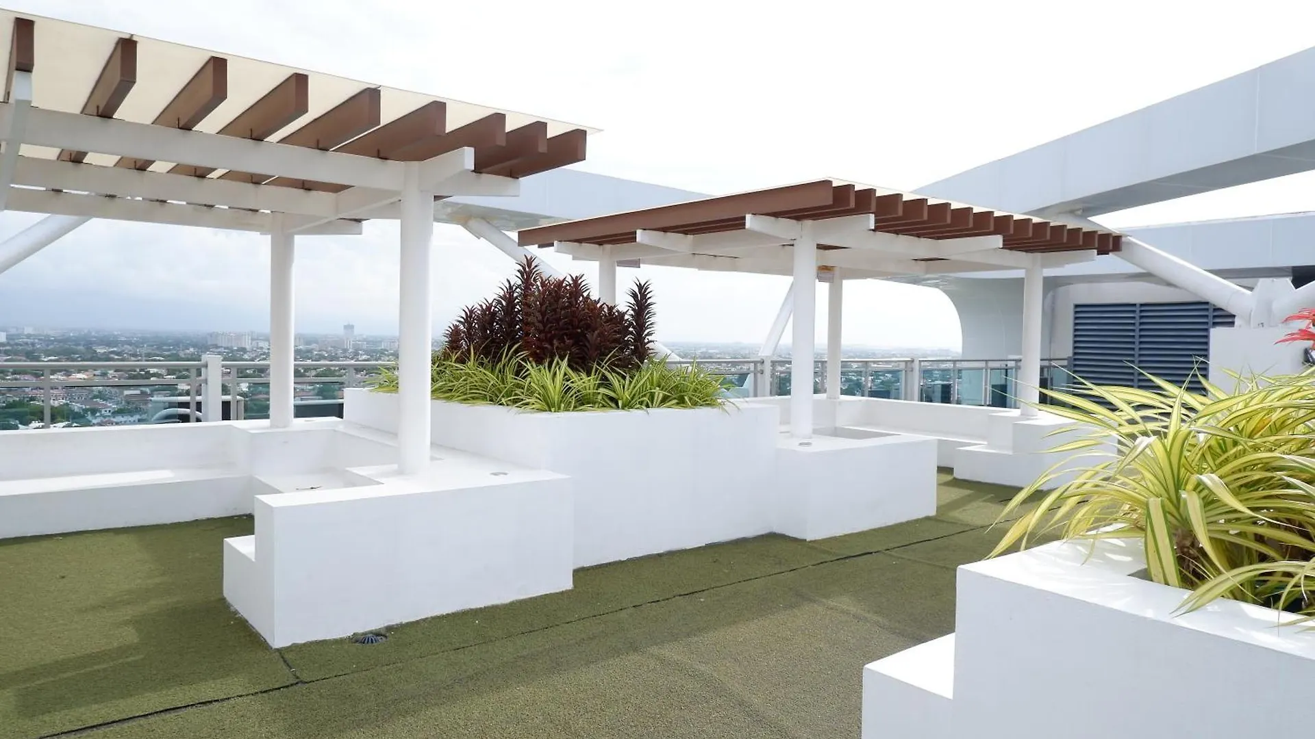 Azure Urban Resort By Melrose Avenue Manila Filipíny